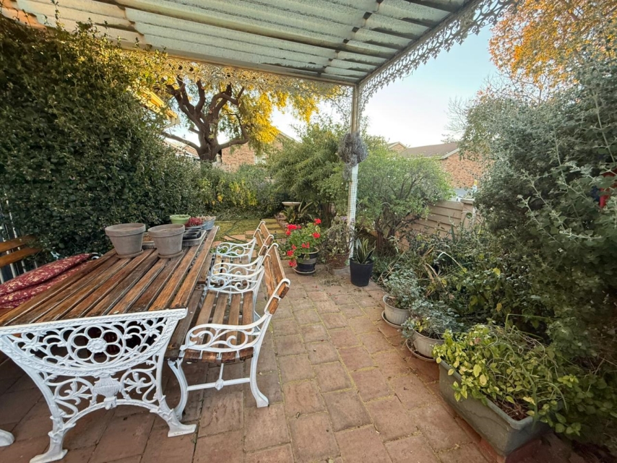2 Bedroom Property for Sale in Fleurdal Free State